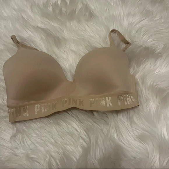 Pink wear everywhere wireless lightly lined bra - Picture 2 of 7